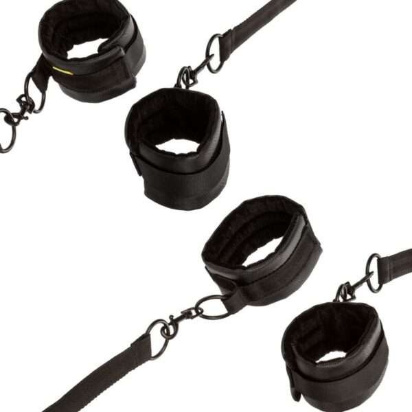 img_110311_6a9b5ba4734457a6971e475b42d57a78_1.jpg CALEXOTICS - RETENUE ROUGE SANS LIMITES