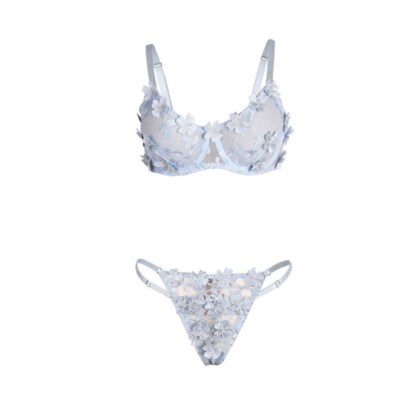 SUBBLIME - 957629 ENSEMBLE SOUTIEN-GORGE ET CULOTTE BRODÉS DE FLEURS BLEU CIEL S/M